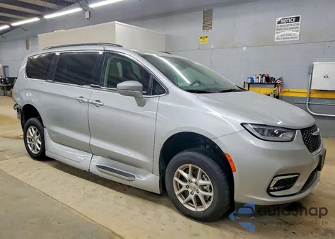 2022 Chrysler Pacifica Touring L from USA, damaged, VIN 2C4RC1BG0NR160407